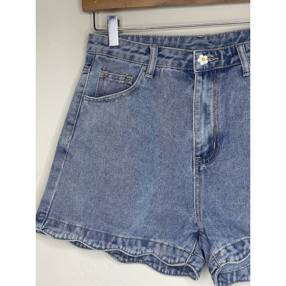 Womens Cider Daisy Button Scallop Edge Denim Shorts Boho Festival Medium - Picture 2 of 4